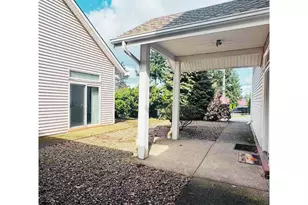 10406 NE Fargo St, Portland, OR 97220 - Photo 45