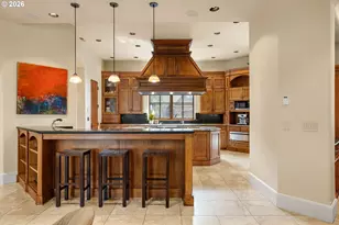 811 NE Brennan Ln, Hillsboro, OR 97124 - Photo 11