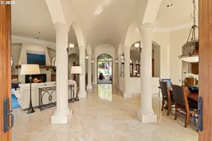 811 NE Brennan Ln, Hillsboro, OR 97124 - Photo 3