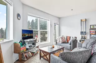 222 NW Uptown Terrace, Portland, OR 97210 - Photo 9