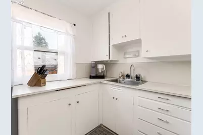 6709 NE Sumner St, Portland, OR 97218 - Photo 15