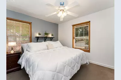 6709 NE Sumner St, Portland, OR 97218 - Photo 17