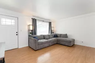 6709 NE Sumner St, Portland, OR 97218 - Photo 9