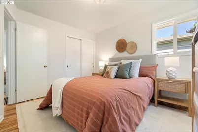 9316 SE Salmon Ct, Portland, OR 97216 - Photo 19