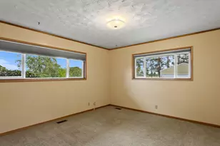 11946 SE Boyer Rd, McMinnville, OR 97128 - Photo 9