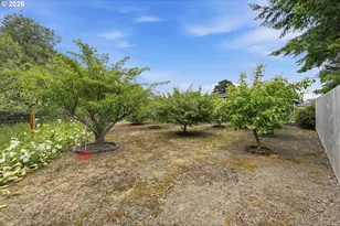 247 1st Ave, Coos Bay, OR 97420 - Photo 37