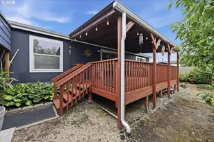 247 1st Ave, Coos Bay, OR 97420 - Photo 41