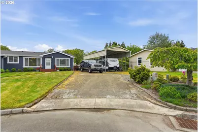 247 1st Ave, Coos Bay, OR 97420 - Photo 3