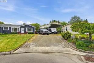 247 1st Ave, Coos Bay, OR 97420 - Photo 3