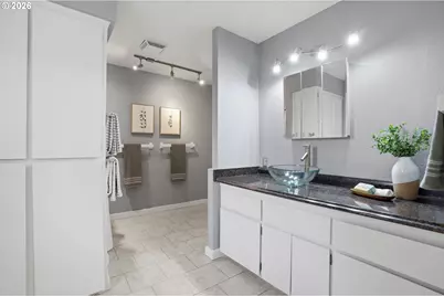 1325 NW 9th St, Gresham, OR 97030 - Photo 27