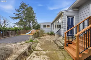 1325 NW 9th St, Gresham, OR 97030 - Photo 35