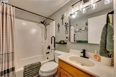 39508 SE 37th St, Washougal, WA 98671 - Photo 11