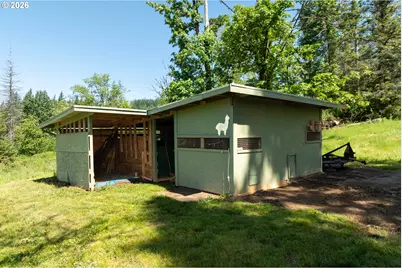 39508 SE 37th St, Washougal, WA 98671 - Photo 33