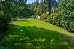 1905 S Greenwood Rd, Portland, OR 97219 - Photo 47