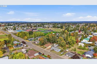 703 E 5th St, Molalla, OR 97038 - Photo 43