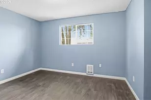 703 E 5th St, Molalla, OR 97038 - Photo 23