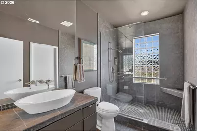 2630 N Hayden Island Dr #18, Portland, OR 97217 - Photo 31