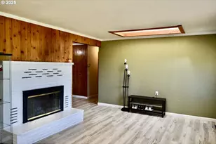 30312 Hummingbird Hill Rd, Gold Beach, OR 97444 - Photo 7