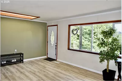 30312 Hummingbird Hill Rd, Gold Beach, OR 97444 - Photo 21