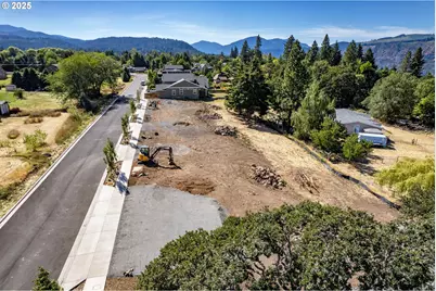 3940 Carr Dr #LOT 3, Hood River, OR 97031 - Photo 15