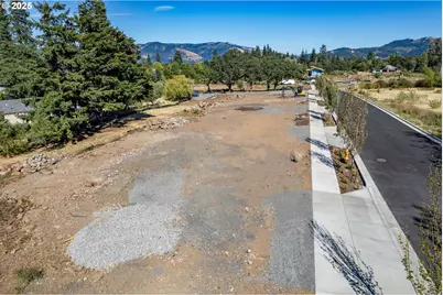 3940 Carr Dr #LOT 3, Hood River, OR 97031 - Photo 13