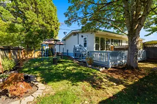 548 NW 18th St, McMinnville, OR 97128 - Photo 11