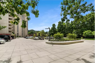 2211 SW 1st Ave #206, Portland, OR 97201 - Photo 17