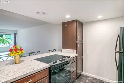 2211 SW 1st Ave #206, Portland, OR 97201 - Photo 7