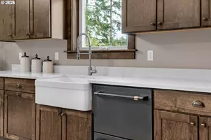 1024 SW Pine Dr, Warrenton, OR 97146 - Photo 9