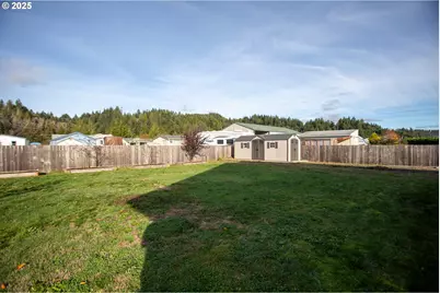 1010 Raechel Rd, Lakeside, OR 97449 - Photo 39