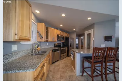 1010 Raechel Rd, Lakeside, OR 97449 - Photo 17