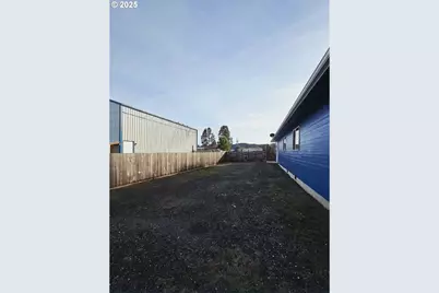 1010 Raechel Rd, Lakeside, OR 97449 - Photo 11