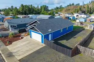 1010 Raechel Rd, Lakeside, OR 97449 - Photo 5