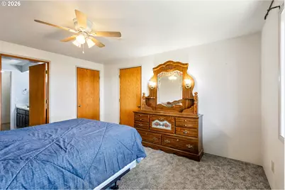 896 SE Dover Ln, Madras, OR 97741 - Photo 25