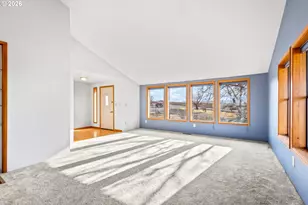 896 SE Dover Ln, Madras, OR 97741 - Photo 9