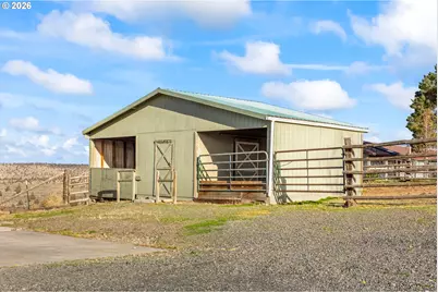 896 SE Dover Ln, Madras, OR 97741 - Photo 37