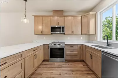 18694 SW Judith Ln, Beaverton, OR 97003 - Photo 5
