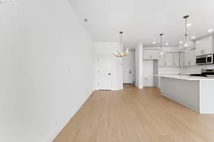 8583 SE Kinnaman St, Hillsboro, OR 97123 - Photo 3