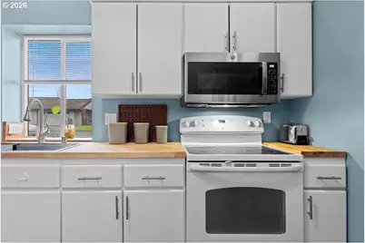 13414 NW Indian Spring Dr, Vancouver, WA 98685 - Photo 13