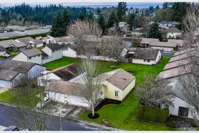 13414 NW Indian Spring Dr, Vancouver, WA 98685 - Photo 1
