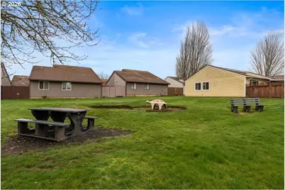 13414 NW Indian Spring Dr, Vancouver, WA 98685 - Photo 31