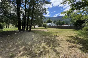 48471 Roaring Rapids Way, Oakridge, OR 97463 - Photo 1