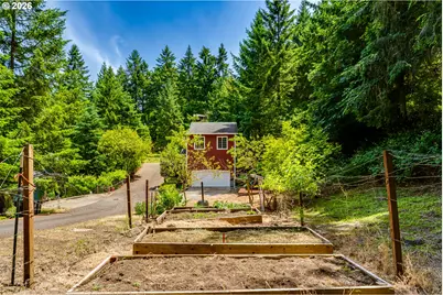667 Kamapheema Pl, Eugene, OR 97405 - Photo 37