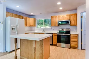 667 Kamapheema Pl, Eugene, OR 97405 - Photo 11