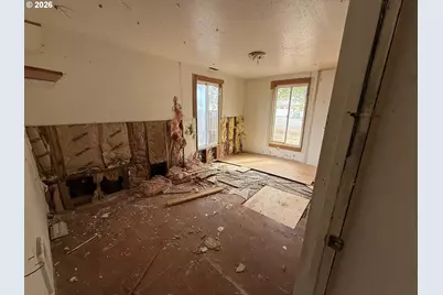 402 Geary St, Albany, OR 97321 - Photo 9