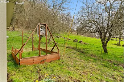 93313 Westpoint Rd, Harrisburg, OR 97446 - Photo 19