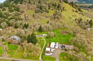 93313 Westpoint Rd, Harrisburg, OR 97446 - Photo 27