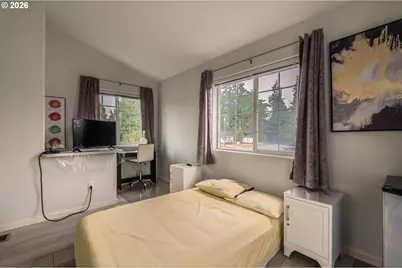 1080 State St, North Bend, OR 97459 - Photo 23