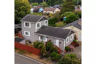 1080 State St, North Bend, OR 97459 - Photo 1