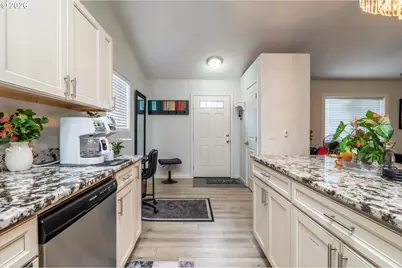 1080 State St, North Bend, OR 97459 - Photo 45